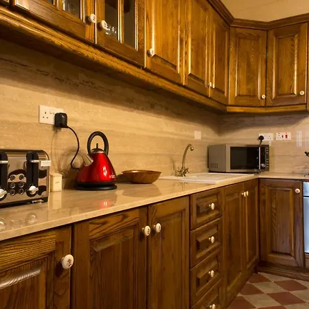 Сasa de vacaciones Maltese Town House *