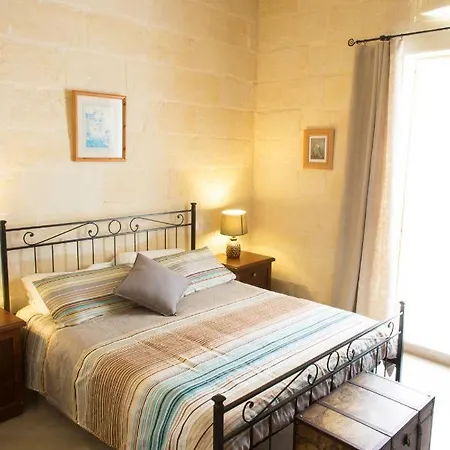 Maltese Town House *